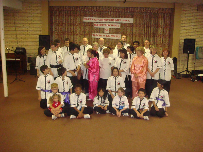 Image: /media/?path=/sports/Kung Fu/2007-10-06 Malee's School's 13 Anniversary/20071006-140334-0.jpg